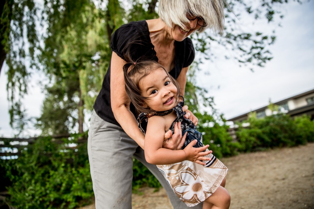 Victoria BC Family Photographer | grandmother and grandaughter playing at the beach